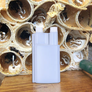 Bouteille en plastique HDPE écologique de 500 ml avec bouchon à vis anti-effraction, sérigraphiée, pour dosage et mesure, à double col - Product Image 3