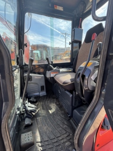 Excavatrice KUBOTA U55-4 d'occasion à haute efficacité, peinture d'origine, excellente qualité, à vendre à prix avantageux - Product Image 4