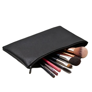 Pochette à bijoux en cuir PU noir haut de gamme, sac d'emballage personnalisé avec fermeture éclair et logo - Product Image 1