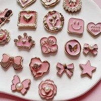 Accessoires en résine DIY mignons de la série rose, breloques à dos plat pour coques de téléphone, fleurs goutte d'huile, cœurs, camélias, perles, décorations pour chaussures