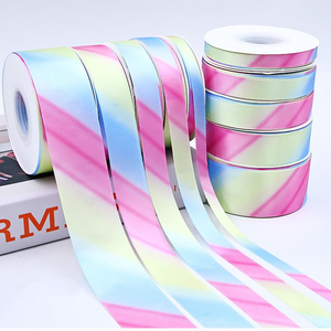 Nastro in Raso Poliestere Iridescente per Artigianato, Regali, Decorazioni per Matrimoni e Feste, Creazione di Fiocchi per Capelli Arcobaleno - Product Image 1