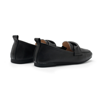 Chaussures plates décontractées confortables pour femmes en cuir véritable noir à bout pointu avec semelle en caoutchouc
