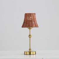 Lampe de table en rotin tressé, style nordique rétro, lumière LED rechargeable, corps en fer pour la maison, la chambre à coucher