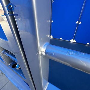 Directe Fabriek Op Maat Gemaakte Klassieke Mooie Curve Pvc Paardenstal Fronten Paardenbox Panelen Paardenschuilplaats Met Dak