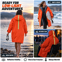 Veste de coaching de natation haute visibilité, robe de change imperméable surdimensionnée pour le triathlon, le surf et les clubs sportifs