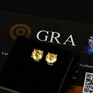 Boucles d'oreilles clous tendance en argent 925 plaqué or 18 carats avec moissanite VVS certifiée GRA de 5 mm/6,5 mm pour femme, vente en gros - Product Image 3