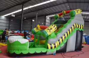 Château gonflable et toboggan aquatique en PVC certifié CE, capacité 100-500 kg, pour usage intérieur/extérieur, divertissement familial - Product Image 2