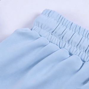 Ensemble deux pièces d'été pour filles mignonnes, t-shirt à manches courtes avec logo brodé, short à bords festonnés, tenue décontractée pour enfants - Product Image 3