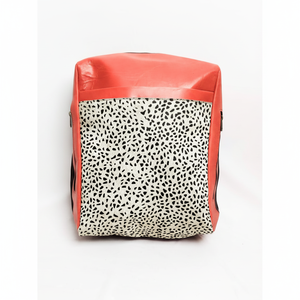 Nueva moda de cuero reciclado para viajes de negocios, mochila escolar para acampar, mochila con estampado de animales, mochila convertible multifunción - Product Image 1