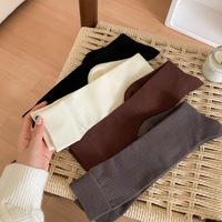 Chaussettes longues pour femmes, palette de couleurs neutres, texture côtelée verticale, style coréen élégant, style preppy, vente en gros disponible