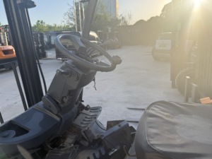 Toyot 8fd15 1.5 tons counterbalance lifter used H2000 diesel <b>forklift</b> great condition - Product Image 4