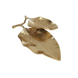 Plateau et plat en aluminium couleur or, forme et taille personnalisées, vaisselle, plateau de service pour desserts, plat en forme de feuille à prix avantageux - Product Image 1