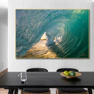 Blue Surfing Gelombang Laut Kanvas Lukisan Surfer Poster dan Cetakan Dinding Seni Gambar untuk Ruang Tamu Hotel Dekorasi Rumah