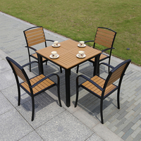 Table à manger carrée décontractée à vendre, table de balcon, table en plastique d'extérieur