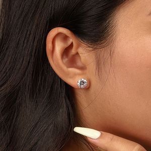 Pendientes Dylam Hipoalergénicos de Plata de Ley 925 con Baño de Rodio y Oro de 18K, con Circonita Cúbica 5A - Product Image 4