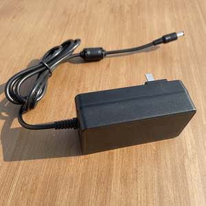 Adaptador de Corriente Alterna/Corriente Directa Tdx Tengdaxing 12V 4A con Salida Tipo C para Dispositivos de Belleza, Hogar Inteligente y Camas de Masaje - Product Image 3