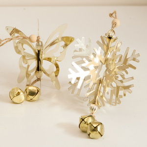 Ornements de Noël suspendus en métal doré LINGKAI 3D, forme de cloche, de papillon et de flocon de neige avec de petites clochettes, décoration pour arbre de Noël - Product Image 3