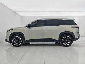 <span class=keywords><strong>Toyota</strong></span> BZ3X d'occasion 2025, 430 km, SUV électrique automatique d'occasion, conduite à gauche, cuir, véhicules à énergie nouvelle - Product Image 4