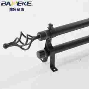 <span class=keywords><strong>Tringle</strong></span> à <span class=keywords><strong>rideau</strong></span> réglable <span class=keywords><strong>Tringle</strong></span> télescopique élégante de 3 à 4 mètres largement utilisée pour les rideaux de maison Deux poteaux en métal et quatre fils en PVC - Product Image 5