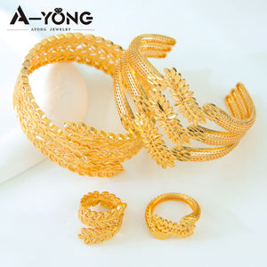 新着花嫁ウェディングラグジュアリージュエリーセット<span class=keywords><strong>21k</strong></span>ゴールドメッキ真鍮オープンバングルと女性用リングセット - Product Image 1