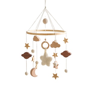 Móvil <span class=keywords><strong>de</strong></span> cuna <span class=keywords><strong>de</strong></span> bebé para niños y niñas, móvil <span class=keywords><strong>de</strong></span> guardería, género neutro, techo móvil <span class=keywords><strong>de</strong></span> ganchillo a mano, juguete <span class=keywords><strong>de</strong></span> cuna <span class=keywords><strong>de</strong></span> bebé, juguete suave - Product Image 1
