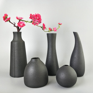 Vase en céramique noir mat et blanc, style chinois simple et européen vintage, pour la décoration de la maison - Product Image 5