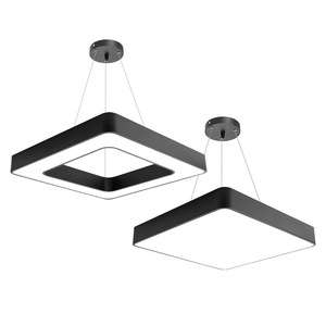 โคมไฟเพดาน LED ทรงสี่เหลี่ยม สีทอง อะคริลิกป้องกันแสงสะท้อน ขั้วหลอด E26 แสงวอร์มไวท์ 3500K ปรับความสูงได้ หรี่แสงได้ ติดตั้งแบบแขวน - Product Image 1