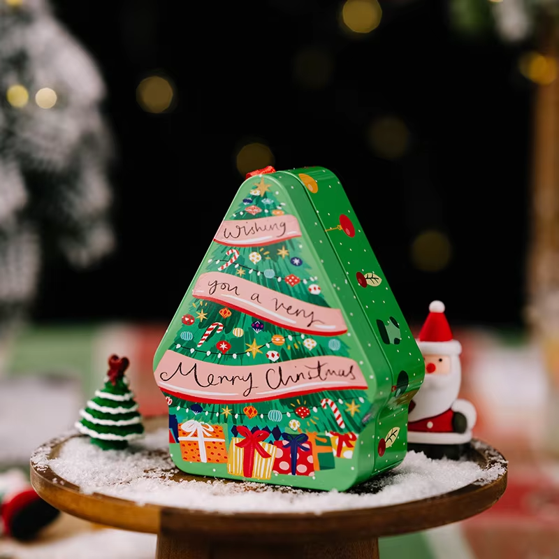 Green box with gift pattern