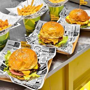 Custom Greaseproof Food-grade Hamburger Deli Packaging <b>Grease</b> Proof Bake Wrapping <b>Paper</b> PE Coated Greaseproof <b>Paper</b> - Product Image 3