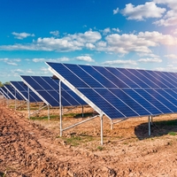 Système de montage solaire en aluminium anodisé, support de panneau PV, structure de support au sol, support de panneau solaire, station d'énergie solaire