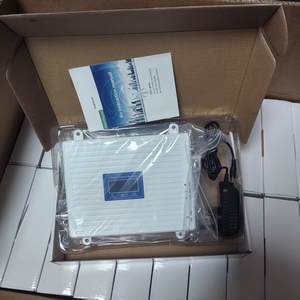 Répéteur de signal de maison à gain élevé tri-bande 2G/3G/4G 900/1800/2100 MHz, 1 port de sortie, portée 500 m, système YS-800/900/1800/2100-65 T - Product Image 1