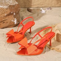 Chaussures à talons aiguilles sexy pour femmes, en satin de soie violet, avec nœud, bout pointu, talon chaton, style slingback, pour fêtes et mariages, collection 2026, prix usine, OEM