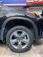 Ban & Velg Mobil Penumpang Tiga A 215/65R16/P265/70R17 Musim Panas Ringan LT MT Dengan Garansi 2 Tahun Karet Alam Cina