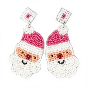 Boucles d'oreilles pendantes artisanales en perles roses et blanches, plaquées argent, motif floral, style Santa, pour filles, fêtes, célébrations, Noël - Product Image 1