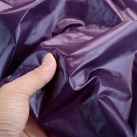 Tissu taffetas léger et imperméable en nylon ripstop 10D 100 % pour vestes, sacs, vêtements de sport et doublures - Échantillon gratuit - Vente en gros RTS
