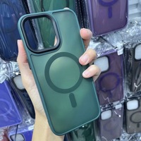 Étui de téléphone translucide à charge sans fil magnétique pour iPhone 15 Pro Max Plus Étui de protection antichoc magnétique