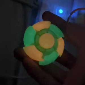 Spinner de rábano luminoso, juguete antiestrés de plástico para niños de 8 a 13 años, unisex, origen Yiwu, número de pieza Ls52233 - Product Image 3