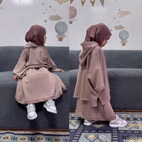 Nouvel Abaya Musulman Design Habib pour Enfants, Ensemble Robe à Capuche 2 Pièces, Haut et Jupe à Capuche Deux Pièces pour Enfants – Vente en Gros