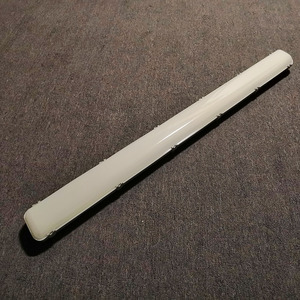 5 años de garantía Triproof Garage Led Tube Light Fixture Warehouse Lighting Reemplazo de lámpara fluorescente - Product Image 5