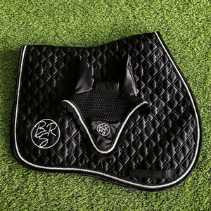 <span class=keywords><strong>Tapis</strong></span> <span class=keywords><strong>de</strong></span> <span class=keywords><strong>selle</strong></span> léger et doux pour l'équitation sur sentier, à séchage rapide, avec technologie antidérapante intégrée pour les balades équestres - Product Image 3