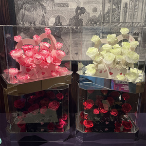 Wholesale High Quality Natural Colorful Acrylic Gift Box Valentine's Day Birthday Wedding Dried Flowers Eternal Preserve Roses