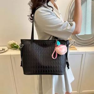 THK New Fashion Women's Large-Capacity Single-Shoulder Korean-Style <b>Tote</b> <b>Bag</b> Solid Color Ladies Messenger <b>Bag</b> - Product Image 4