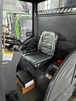 Balayeuse multifonction autoportée XY-A5S 48V avec lavage haute pression 13MPa, canon à brouillard 10m, bac à poussière 220L et réservoir 200L pour usine