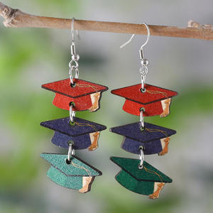 Boucles d'oreilles en bois journée des enseignants coloré mortier chapeau gland Patchwork Double face pendentif boucles d'oreilles pour femmes Uionen 1091 - Product Image 1