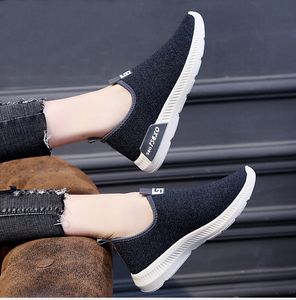 Scarpe da <span class=keywords><strong>Donna</strong></span> alla Moda Nere, Ballerine Casual in Gomma per Passeggio - Product Image 6