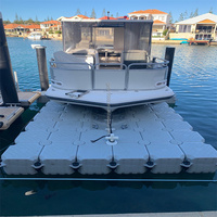 Ponton flottant en PEHD Cubes Jetski Pontoon Dock System à vendre Bateau flottant Rampe Jetée avec Roller Cubes