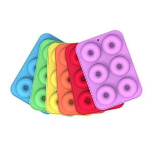 Molde de silicona para donuts, molde para hornear de 6 cavidades para pasteles, apto para horno, de calidad alimentaria - Product Image 3