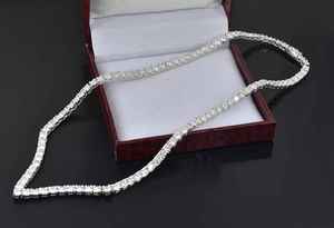 Collier tennis élégant en argent 925 plaqué rhodium avec moissanite ronde brillante de 4 mm, style V, idéal pour mariage, fête ou comme cadeau - Product Image 4