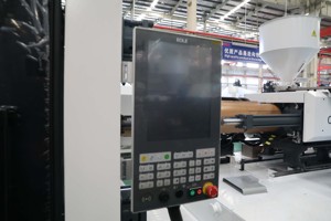 Machine <span class=keywords><strong>de</strong></span> moulage par injection <span class=keywords><strong>BOLE</strong></span> pour la production <span class=keywords><strong>de</strong></span> pales <span class=keywords><strong>de</strong></span> ventilateur <span class=keywords><strong>de</strong></span> climatiseur - Product Image 3