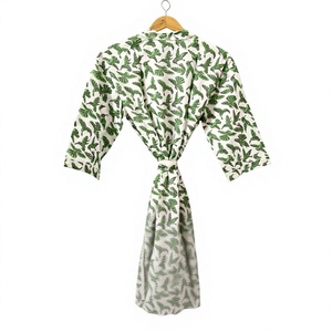 Bata Larga de Invierno para Mujer, 100% Algodón, Suave, con Estampado de Hojas Verdes, Sin Cuello, Manga Larga, Cierre con Cordón, Ropa de Dormir Informal - Product Image 1